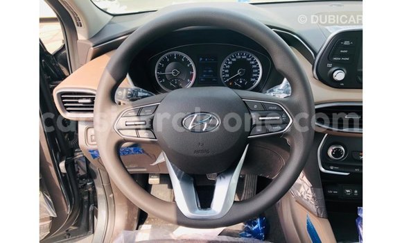 Buy Import Hyundai Santa Fe Green Car in Import - Dubai in Kailahun Buy Import Hyundai Santa Fe Green Car in Import - Dubai in Kailahun