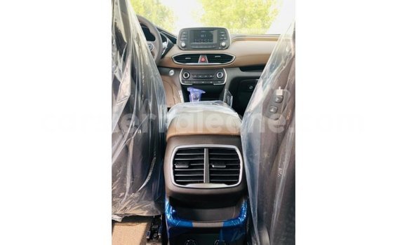 Buy Import Hyundai Santa Fe Green Car in Import - Dubai in Kailahun Buy Import Hyundai Santa Fe Green Car in Import - Dubai in Kailahun