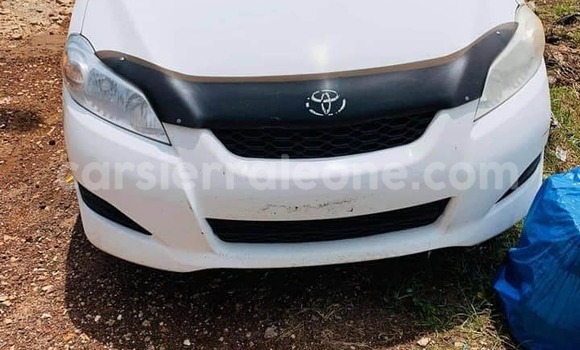 Acheter Occasion Voiture Toyota Matrix Blanc à Freetown, Western Urban Acheter Occasion Voiture Toyota Matrix Blanc à Freetown, Western Urban