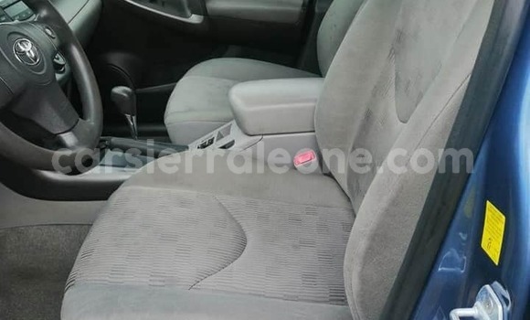 Acheter Occasion Voiture Toyota RAV4 Bleu à Freetown, Western Urban Acheter Occasion Voiture Toyota RAV4 Bleu à Freetown, Western Urban