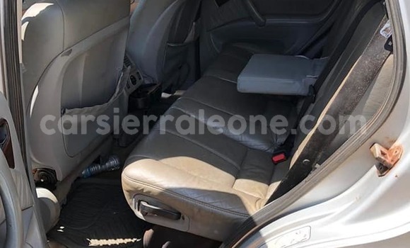 Buy Used Mercedes‒Benz ML–Class Silver Car in Freetown in Western Urban Buy Used Mercedes‒Benz ML–Class Silver Car in Freetown in Western Urban