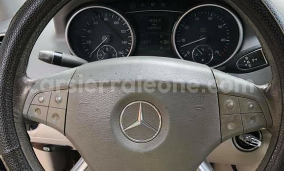 Buy Used Mercedes‒Benz ML–Class Black Car in Freetown in Western Urban Buy Used Mercedes‒Benz ML–Class Black Car in Freetown in Western Urban