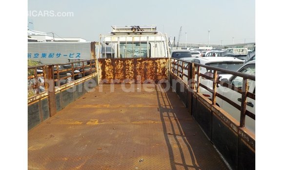 Buy Import Isuzu Rodeo White Car in Import - Dubai in Kailahun Buy Import Isuzu Rodeo White Car in Import - Dubai in Kailahun