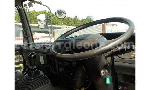 Buy Import Isuzu Rodeo White Car in Import - Dubai in Kailahun Buy Import Isuzu Rodeo White Car in Import - Dubai in Kailahun