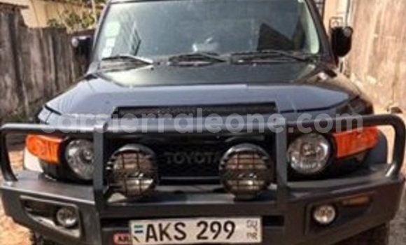 Buy Used Toyota FJ Cruiser Black Car in Segbwema in Kailahun Buy Used Toyota FJ Cruiser Black Car in Segbwema in Kailahun