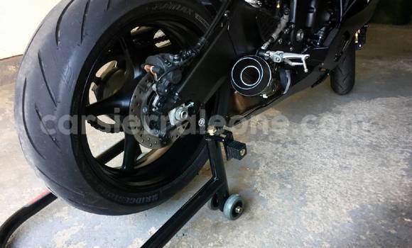 Buy Used Yamaha FZR Black Bike in Baiima in Bo Buy Used Yamaha FZR Black Bike in Baiima in Bo