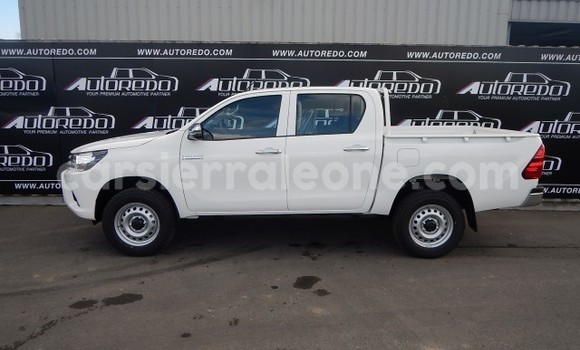 Buy New Toyota Hilux Silver Car in Freetown in Western Urban