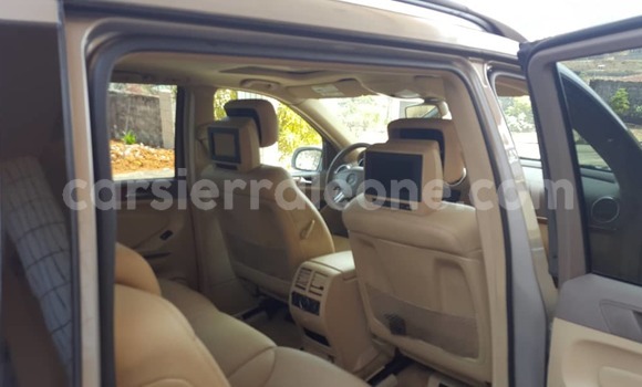 Buy Used Mercedes Benz GL-Class Beige Car in Freetown in Western Urban Buy Used Mercedes Benz GL-Class Beige Car in Freetown in Western Urban