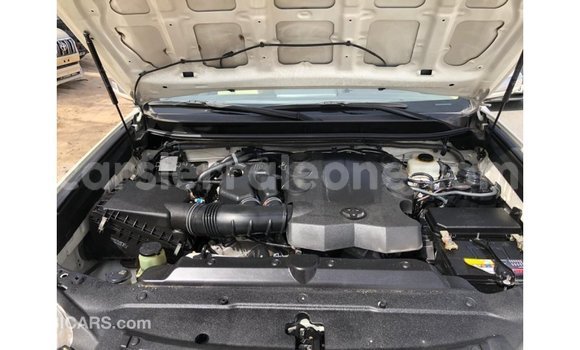 Buy Import Toyota Prado White Car in Import - Dubai in Kailahun Buy Import Toyota Prado White Car in Import - Dubai in Kailahun