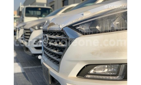 Buy Import Hyundai Tucson White Car in Import - Dubai in Kailahun Buy Import Hyundai Tucson White Car in Import - Dubai in Kailahun