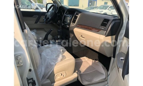 Buy Import Mitsubishi Pajero Black Car in Import - Dubai in Kailahun Buy Import Mitsubishi Pajero Black Car in Import - Dubai in Kailahun