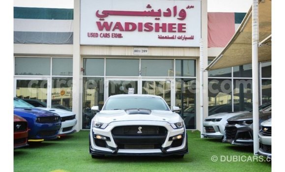 Acheter Import Voiture Ford Mustang Blanc à Import - Dubai, Kailahun Acheter Import Voiture Ford Mustang Blanc à Import - Dubai, Kailahun