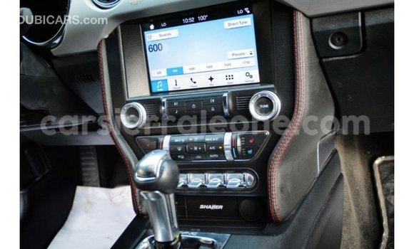 Acheter Import Voiture Ford Mustang Blanc à Import - Dubai, Kailahun Acheter Import Voiture Ford Mustang Blanc à Import - Dubai, Kailahun