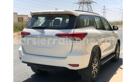 Buy Import Toyota Fortuner White Car in Import - Dubai in Kailahun Buy Import Toyota Fortuner White Car in Import - Dubai in Kailahun