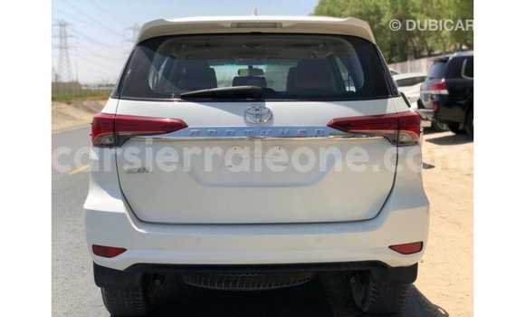 Buy Import Toyota Fortuner White Car in Import - Dubai in Kailahun Buy Import Toyota Fortuner White Car in Import - Dubai in Kailahun