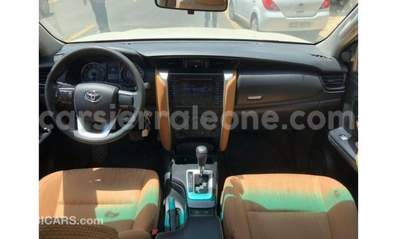 Buy Import Toyota Fortuner White Car in Import - Dubai in Kailahun Buy Import Toyota Fortuner White Car in Import - Dubai in Kailahun
