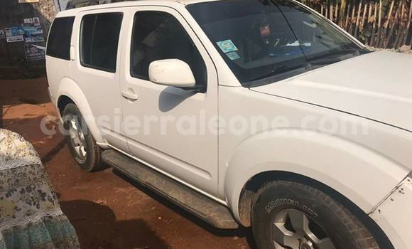 Buy Used Nissan Xterra White Car in Freetown in Western Urban Buy Used Nissan Xterra White Car in Freetown in Western Urban