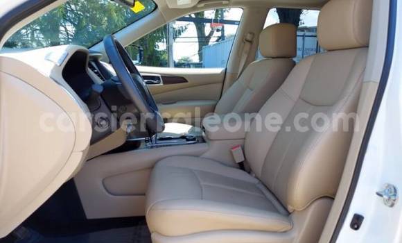 Buy Used Nissan Pathfinder White Car in Freetown in Western Urban Buy Used Nissan Pathfinder White Car in Freetown in Western Urban