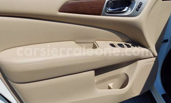 Buy Used Nissan Pathfinder White Car in Freetown in Western Urban Buy Used Nissan Pathfinder White Car in Freetown in Western Urban
