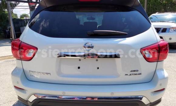 Buy Used Nissan Pathfinder White Car in Freetown in Western Urban Buy Used Nissan Pathfinder White Car in Freetown in Western Urban