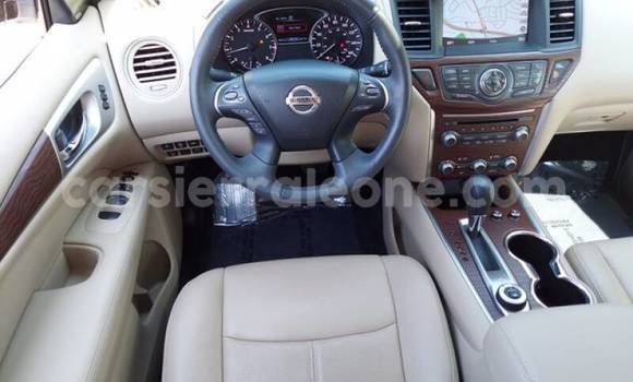 Buy Used Nissan Pathfinder White Car in Freetown in Western Urban Buy Used Nissan Pathfinder White Car in Freetown in Western Urban