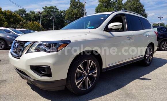 Buy Used Nissan Pathfinder White Car in Freetown in Western Urban Buy Used Nissan Pathfinder White Car in Freetown in Western Urban