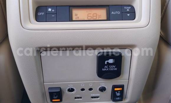 Buy Used Nissan Pathfinder White Car in Freetown in Western Urban Buy Used Nissan Pathfinder White Car in Freetown in Western Urban