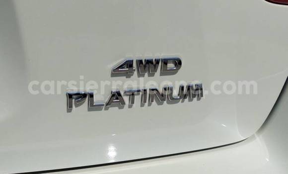 Buy Used Nissan Pathfinder White Car in Freetown in Western Urban Buy Used Nissan Pathfinder White Car in Freetown in Western Urban