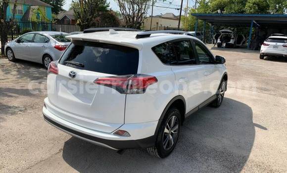 Buy Used Toyota RAV4 White Car in Freetown in Western Urban Buy Used Toyota RAV4 White Car in Freetown in Western Urban
