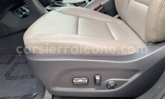 Buy Used Hyundai Santa Fe White Car in Freetown in Western Urban Buy Used Hyundai Santa Fe White Car in Freetown in Western Urban