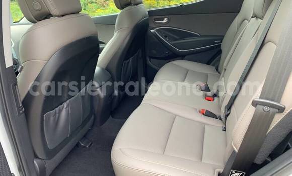 Buy Used Hyundai Santa Fe White Car in Freetown in Western Urban Buy Used Hyundai Santa Fe White Car in Freetown in Western Urban