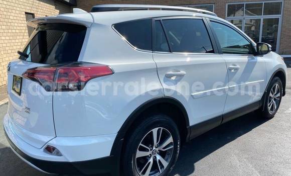 Buy Used Toyota RAV4 White Car in Freetown in Western Urban Buy Used Toyota RAV4 White Car in Freetown in Western Urban