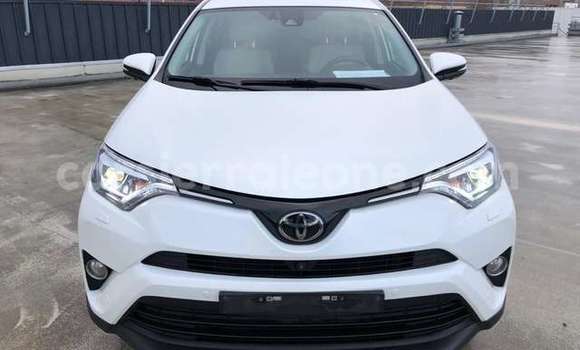 Buy Used Toyota RAV4 White Car in Blama in Kenema Buy Used Toyota RAV4 White Car in Blama in Kenema
