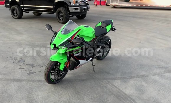 Buy Used Kawasaki Ninja ZX-10R Green Bike in Freetown in Western Urban Buy Used Kawasaki Ninja ZX-10R Green Bike in Freetown in Western Urban