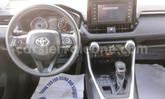Buy Used Toyota RAV4 White Car in Kambia in Kambia Buy Used Toyota RAV4 White Car in Kambia in Kambia