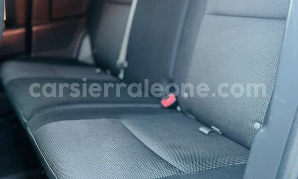 Buy Import Toyota FJ Cruiser Silver Car in Blama in Kenema Buy Import Toyota FJ Cruiser Silver Car in Blama in Kenema