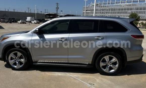 Buy Import Toyota Highlander Silver Car in Blama in Kenema