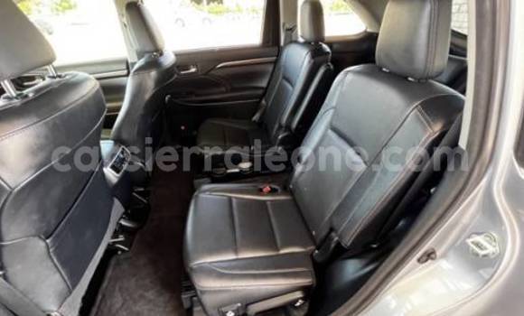 Buy Import Toyota Highlander Silver Car in Blama in Kenema Buy Import Toyota Highlander Silver Car in Blama in Kenema