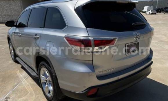Buy Import Toyota Highlander Silver Car in Blama in Kenema Buy Import Toyota Highlander Silver Car in Blama in Kenema