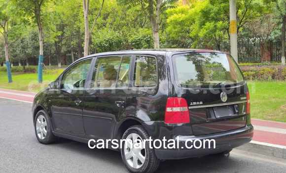 Buy Used Volkswagen Touran Silver Car in Freetown in Western Urban Buy Used Volkswagen Touran Silver Car in Freetown in Western Urban