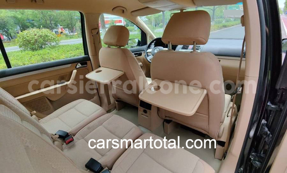 Buy Used Volkswagen Touran Silver Car in Freetown in Western Urban Buy Used Volkswagen Touran Silver Car in Freetown in Western Urban