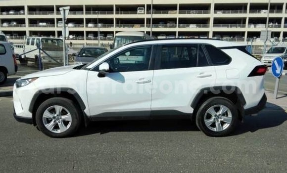 Buy Used Toyota RAV4 White Car in Freetown in Western Urban Buy Used Toyota RAV4 White Car in Freetown in Western Urban