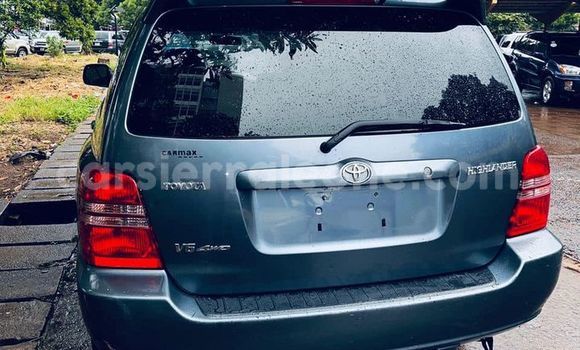 Buy Used Toyota Highlander Blue Car in Freetown in Western Urban Buy Used Toyota Highlander Blue Car in Freetown in Western Urban