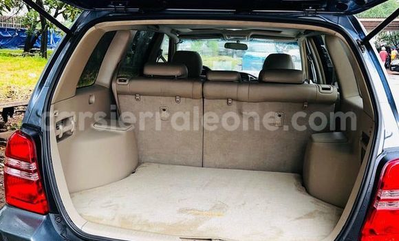 Buy Used Toyota Highlander Blue Car in Freetown in Western Urban Buy Used Toyota Highlander Blue Car in Freetown in Western Urban