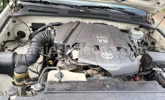 Buy Used Toyota 4Runner White Car in Freetown in Western Urban Buy Used Toyota 4Runner White Car in Freetown in Western Urban