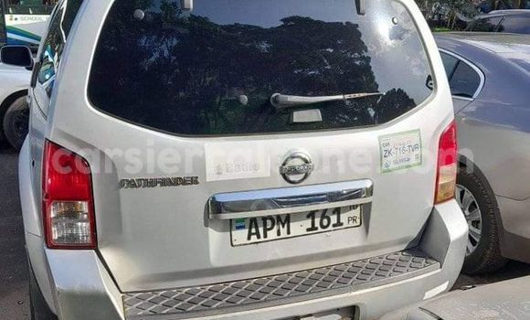 Buy Used Nissan Pathfinder Silver Car in Freetown in Western Urban Buy Used Nissan Pathfinder Silver Car in Freetown in Western Urban