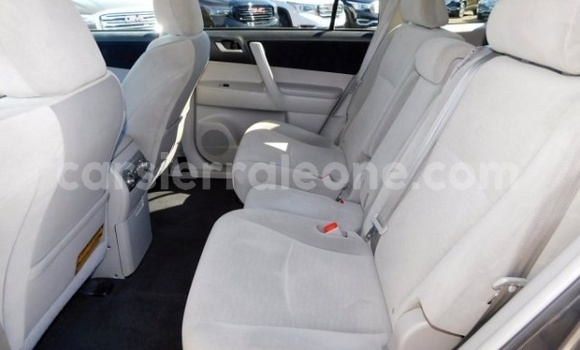 Buy Used Toyota Highlander Other Car in Freetown in Western Urban Buy Used Toyota Highlander Other Car in Freetown in Western Urban