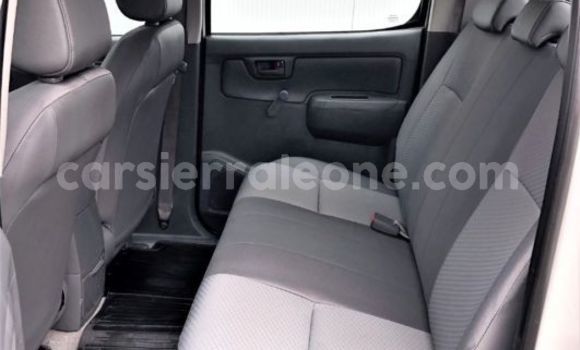 Buy Used Toyota Hilux White Car in Freetown in Western Urban Buy Used Toyota Hilux White Car in Freetown in Western Urban