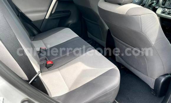 Buy Used Toyota RAV4 Silver Car in Bonthe in Bonthe Buy Used Toyota RAV4 Silver Car in Bonthe in Bonthe