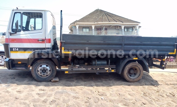 Buy Import Mercedes‒Benz 814 White Truck in Freetown in Western Urban Buy Import Mercedes‒Benz 814 White Truck in Freetown in Western Urban